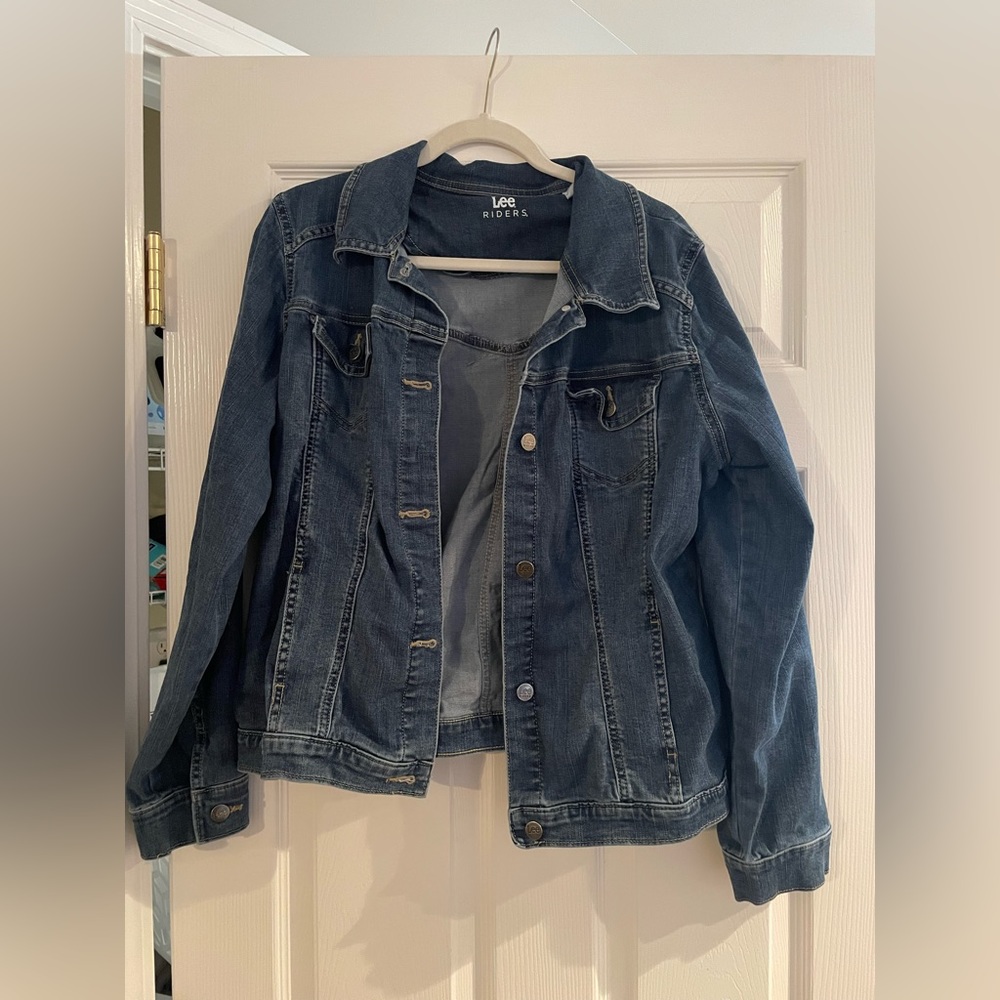 Lee women’s denim jacket